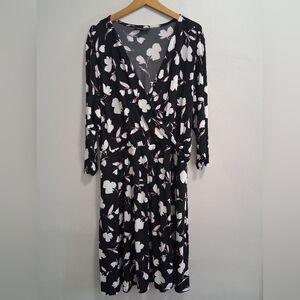 Lane Bryant Floral Faux Wrap Crossover V-Neck Office Midi Dress Size 22/24
